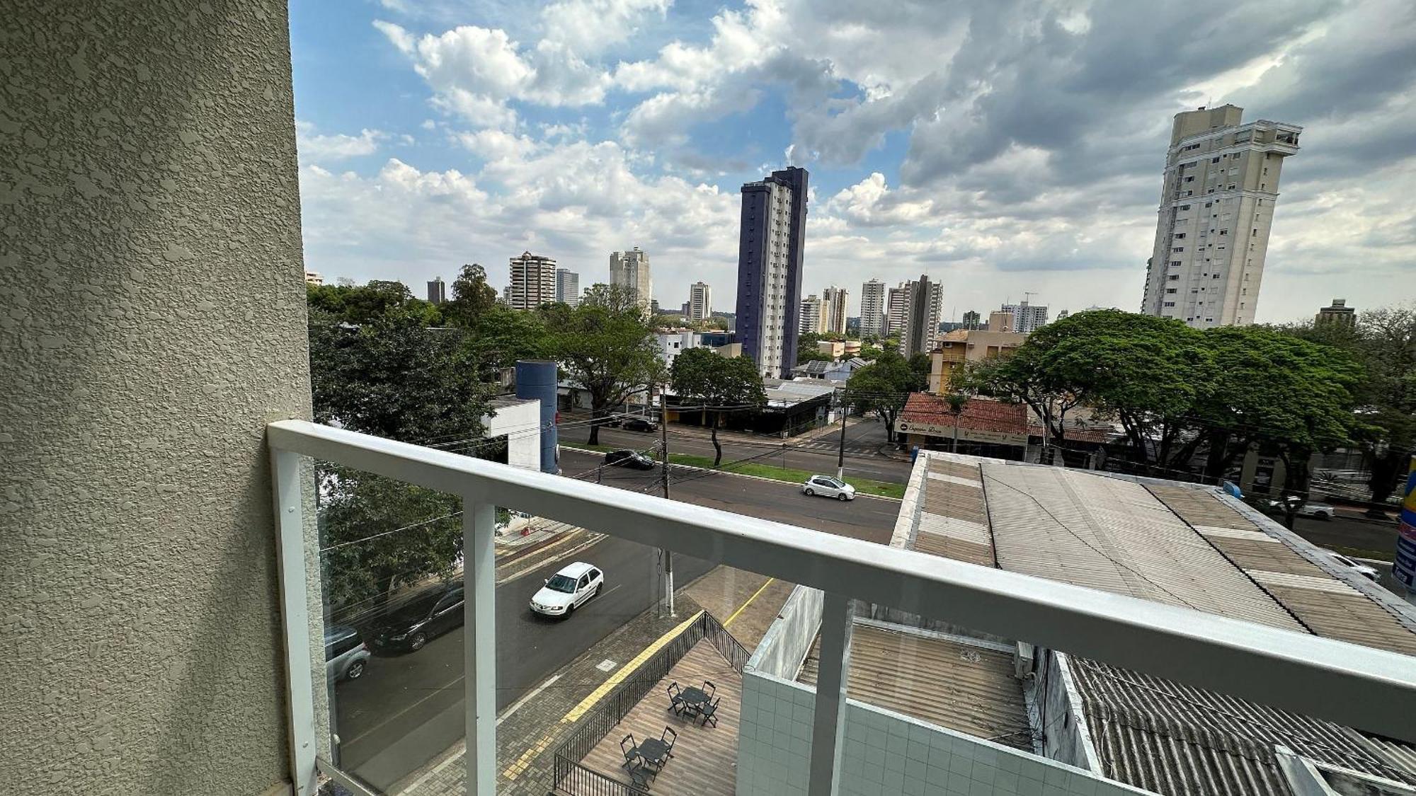 Novinho E Confortavel No Centro De Foz Apartamento