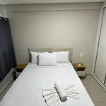 Apartamento novinho e confortável no centro de Foz